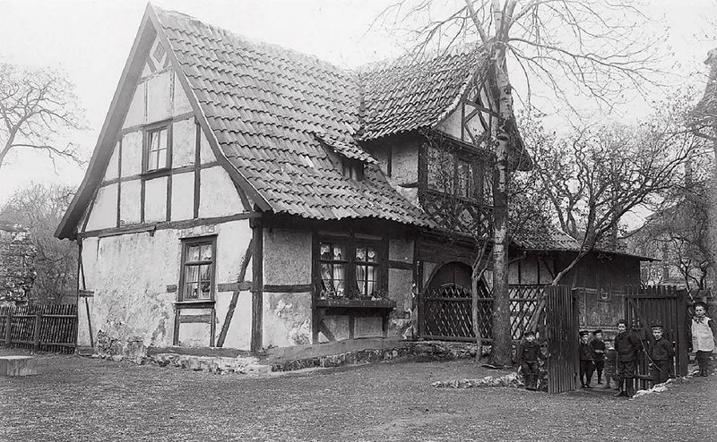 Datei:Torhaus Spendekirchhof.jpg