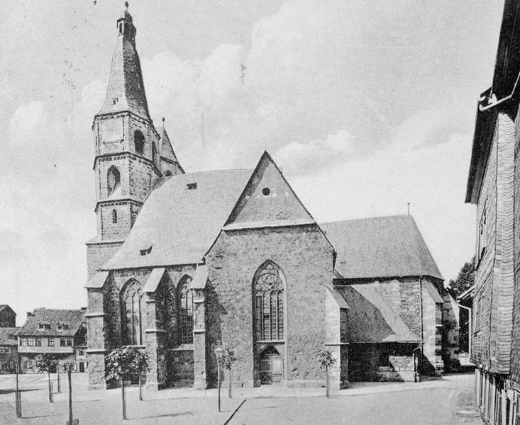 Datei:Blasii-Kirche Außenansicht vor 1945.JPG
