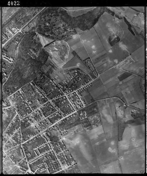 Datei:Luftbild Nordhausen - Norden - April 1945 - 1945138 4022.jpg