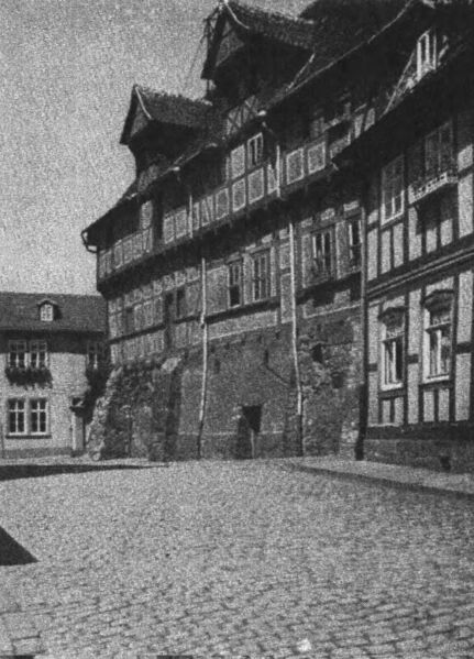 Datei:Der Straßenflügel des Frauenbergklosters Nordhausen - Abb. 6.jpg