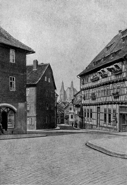 Datei:Blasiistraße und Dom Nordhausen.jpg