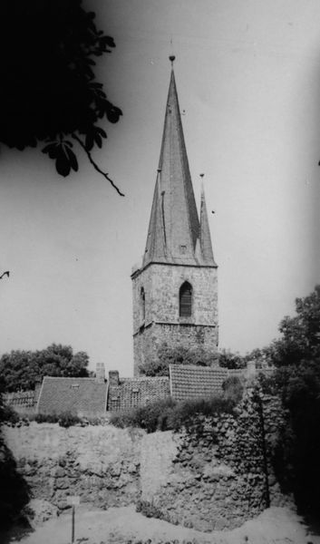 Datei:Petrikirche Nordhausen vor 1945.JPG