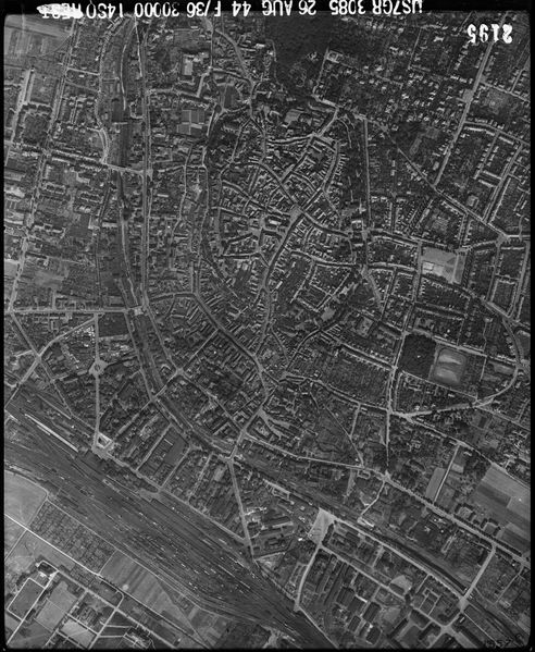 Datei:Luftbild Nordhausen - Mitte - 26.8.1944.jpg