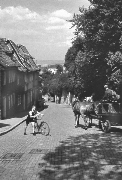 Datei:Neuer-Weg vor 1945 sw.jpg