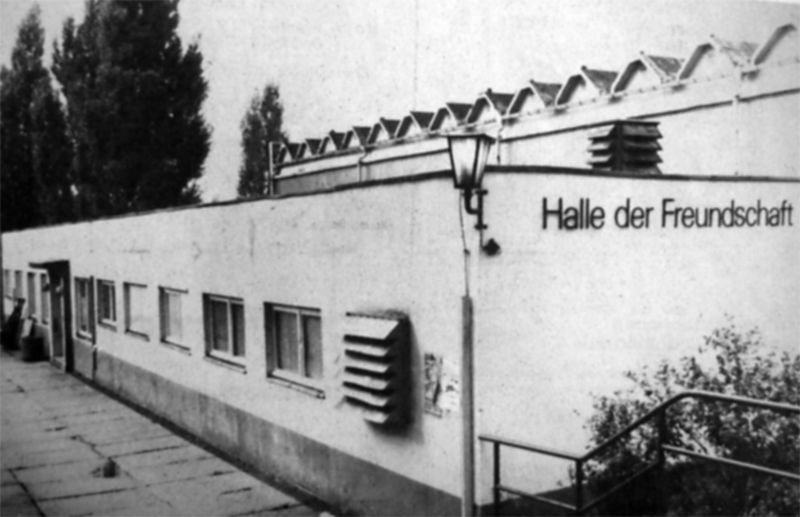 Datei:Halle der Freundschaft in Nordhausen.jpg