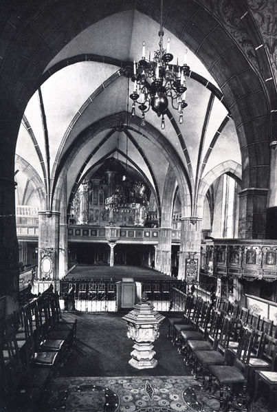 Datei:Inneres der Marktkirche Nordhausen 1929 Schiewek.jpg